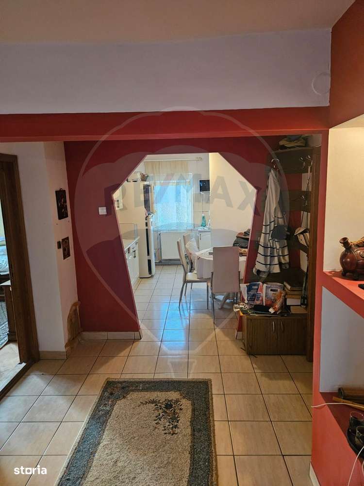 Apartament cu 3 camere de vânzare, str. Hortensiei-10