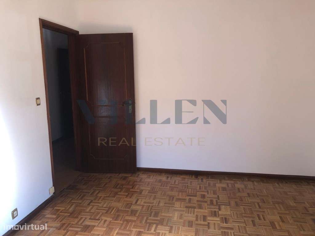 Moradia Geminada T2 em Pedroso Espaço, Natureza e Potencial!-14