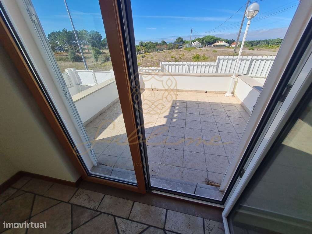 Moradia isolada V3+2 situada em Caixas, Sesimbra com Piscina-34