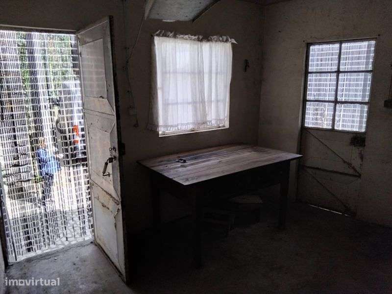 Moradia para reabilitacao Sardeiras de Cima EXCELENTE OPORTUNIDADE - Grande imagem: 5/12