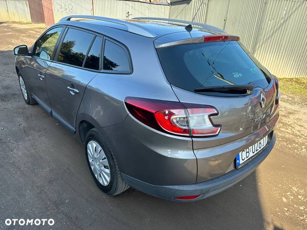 Renault Megane 1.5 dCi Authentique - 9