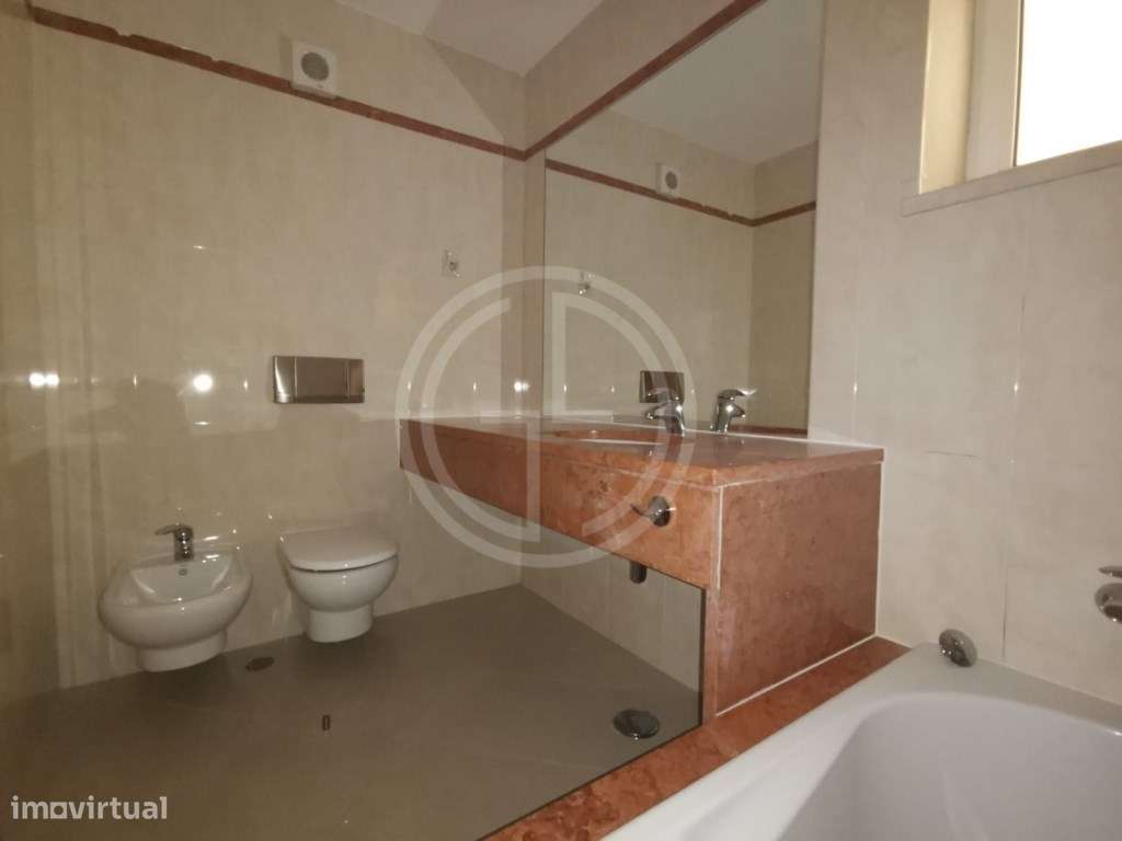 Apartamento T3 no centro de Vilamoura, em condomínio com piscina e ...-9