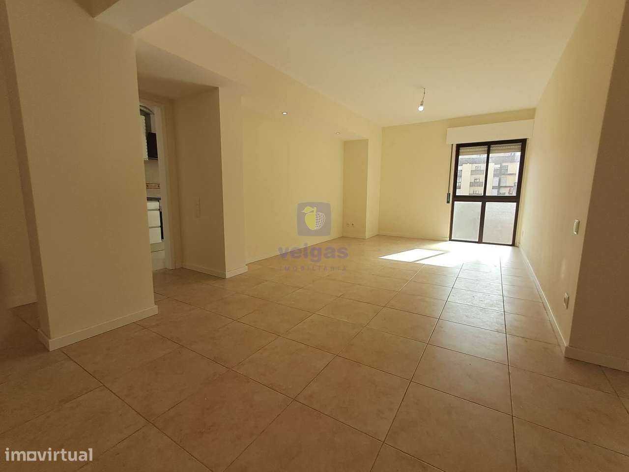 T2 Renovado com Vista Desafogada — Sintra / Tapada das Mercês-9