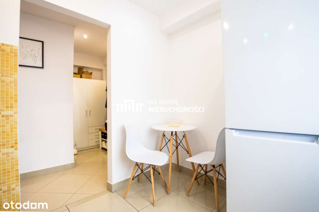 Kawalerka lub 2 pokoje, Oddzielna Kuchnia, Parking-6