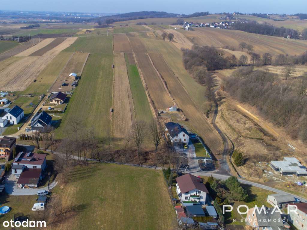 Duża działka w spokojnej okolicy! Tu jest pięknie!-5