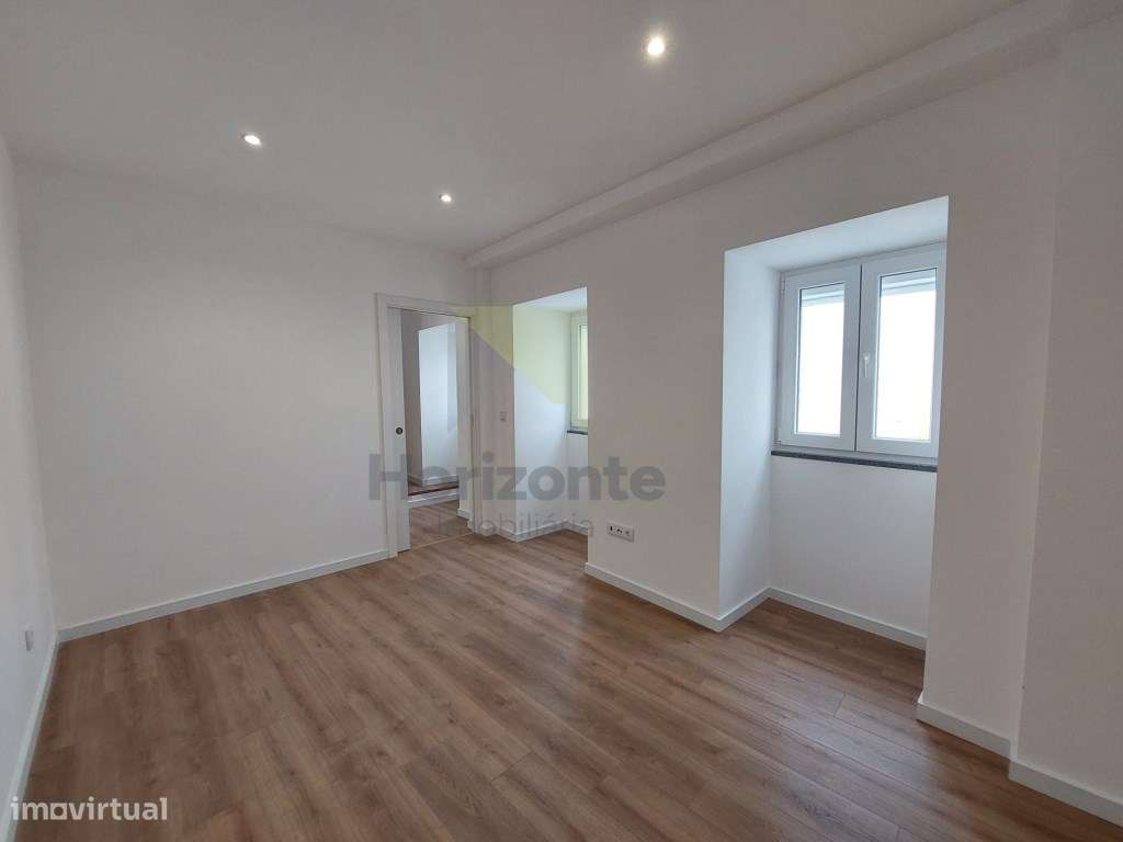 T4 Duplex Totalmente Recuperado no Centro Histórico de Portalegre-9