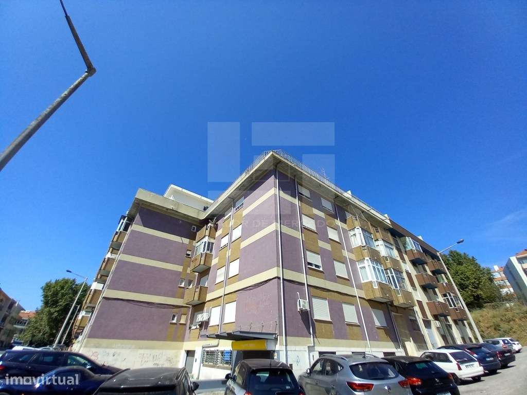 APARTAMENTO T2 - COVA DA PIEDADE-10