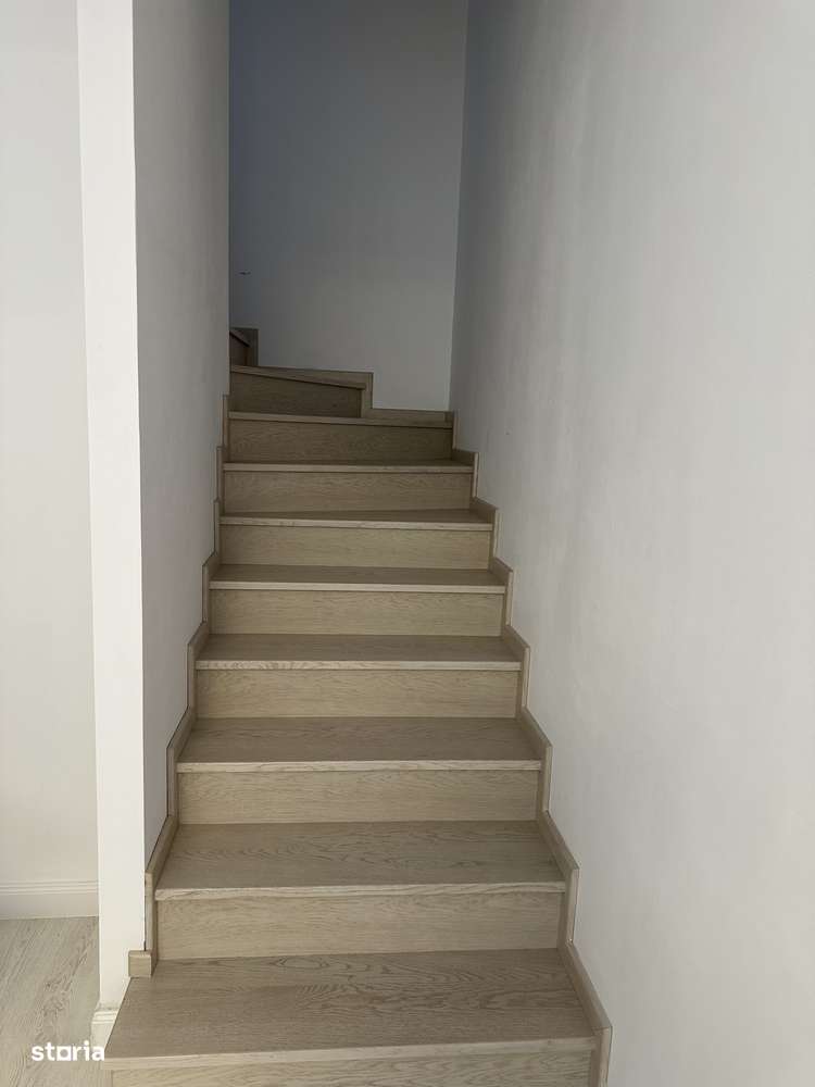 Casă individuală 290 mp utili – American Village, Pipera – 6 camere-6