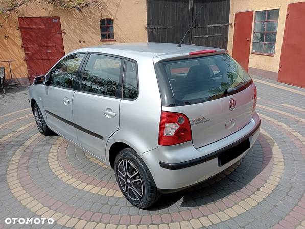 Volkswagen Polo - 4