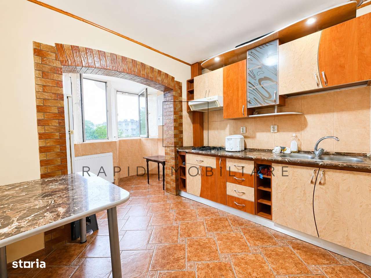 2 Camere | Etaj 3 | Magazin TOP | Sid-Vest | 53 mp | An '88 | Mob+Ut-7