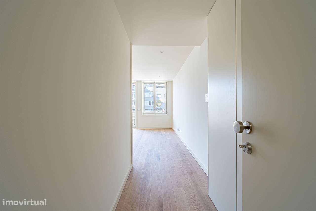 Apartamento T1 com varanda no centro do Porto-7