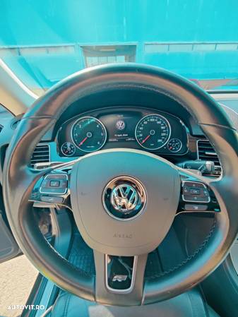 Volkswagen Touareg 3.0 V6 TDI SCR Blue Motion DPF Automatik - 6