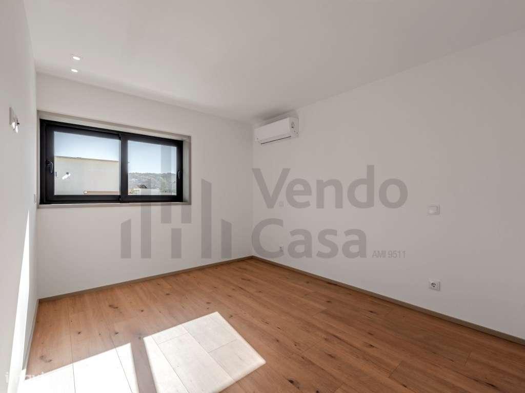 Cobertura T3 C-Terraço- Braga - À UM-23