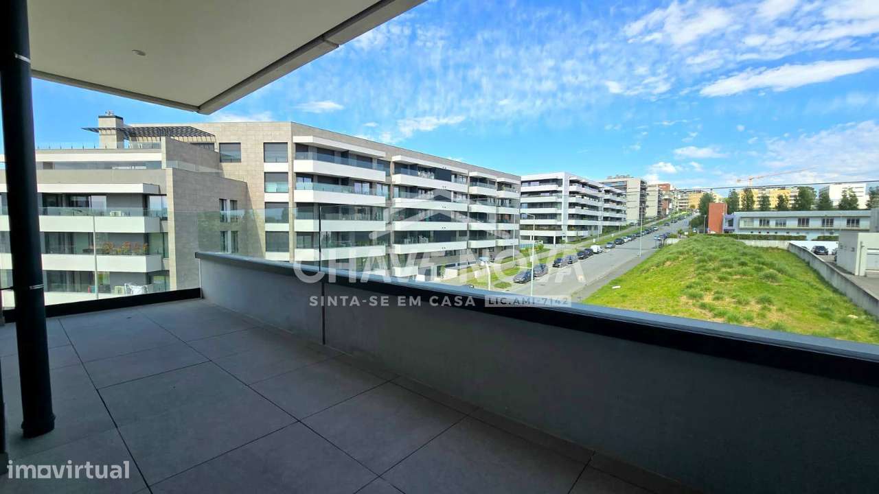 Apartamento T3 Novo Último Piso c/ Lugar de Garagem em Canidelo-15