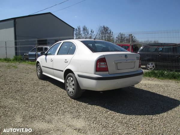 Dezmembrez Skoda Octavia 2006 - 3