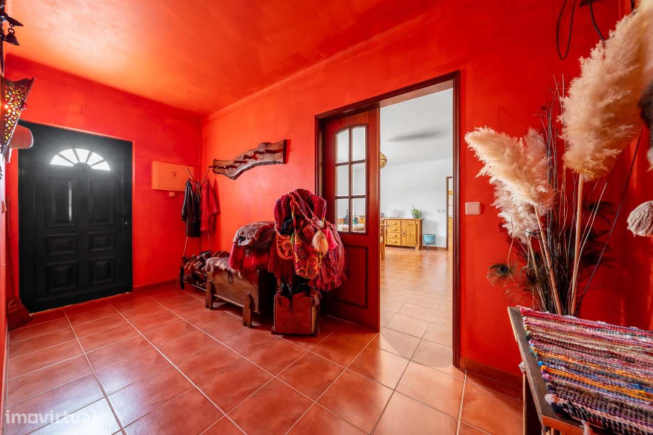 Herdade com moradia T4+1, piscina e lago-24