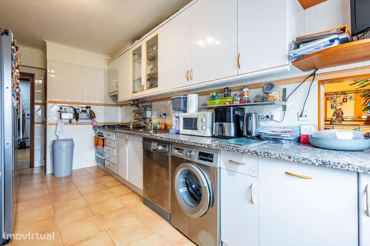 Apartamento T2 com 111 m2 em Monte Abraão-6