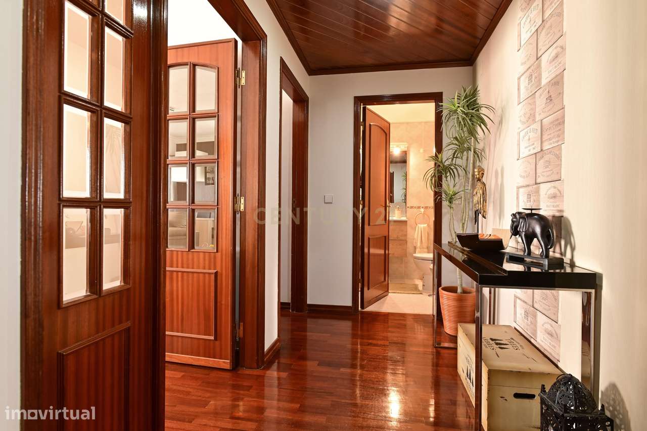 Apartamento T3 Mobilado, em Varge Mondar (Rio de Mouro, Sintra)-13