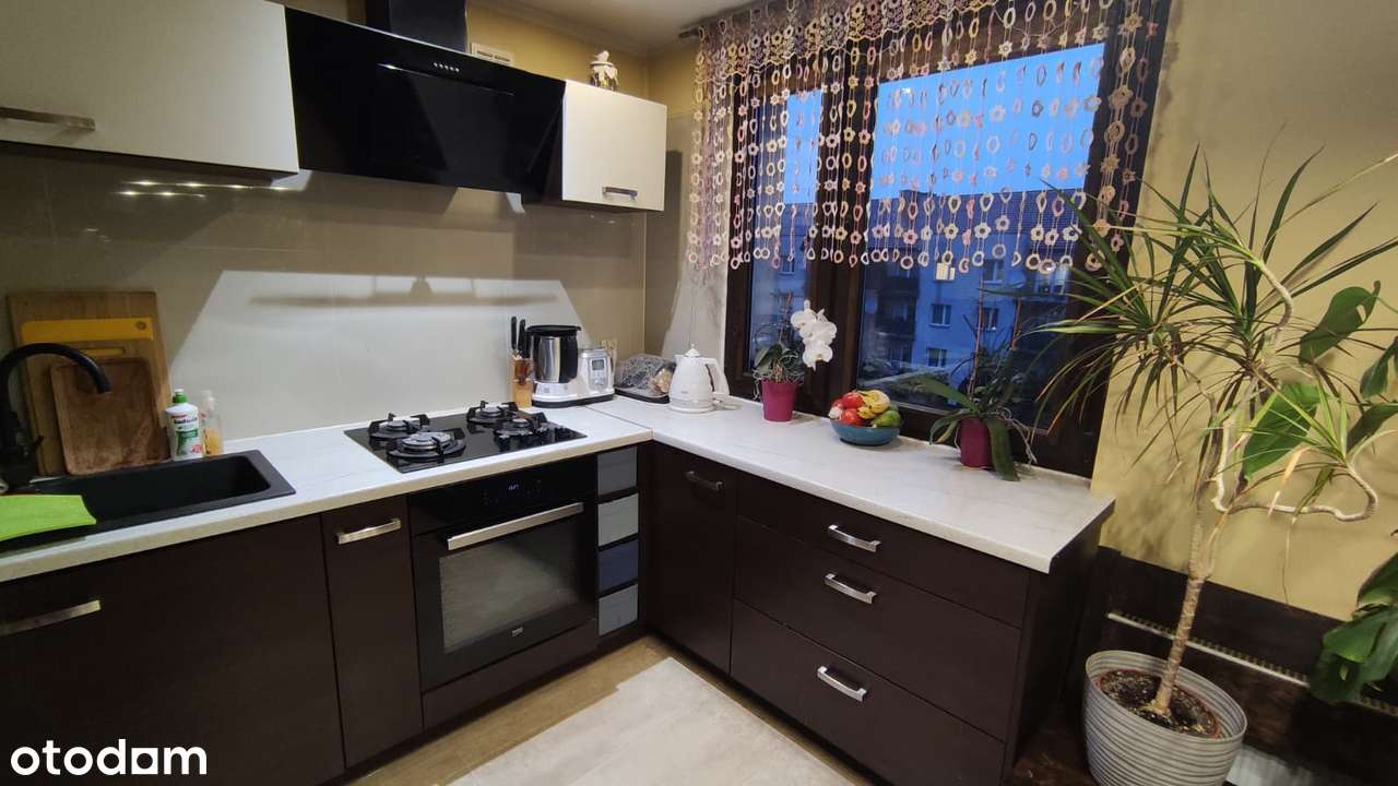 Os. Skarbowców, śliczne 2 pok. do zamieszkania lub jako inwestycja!-3