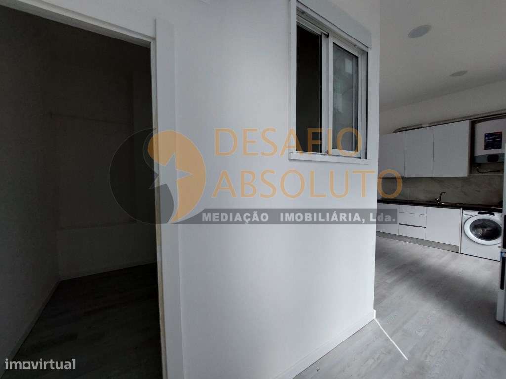 Loja 2 Pisos c/ Armazém - Laranjeiro, Almada - Grande imagem: 4/27