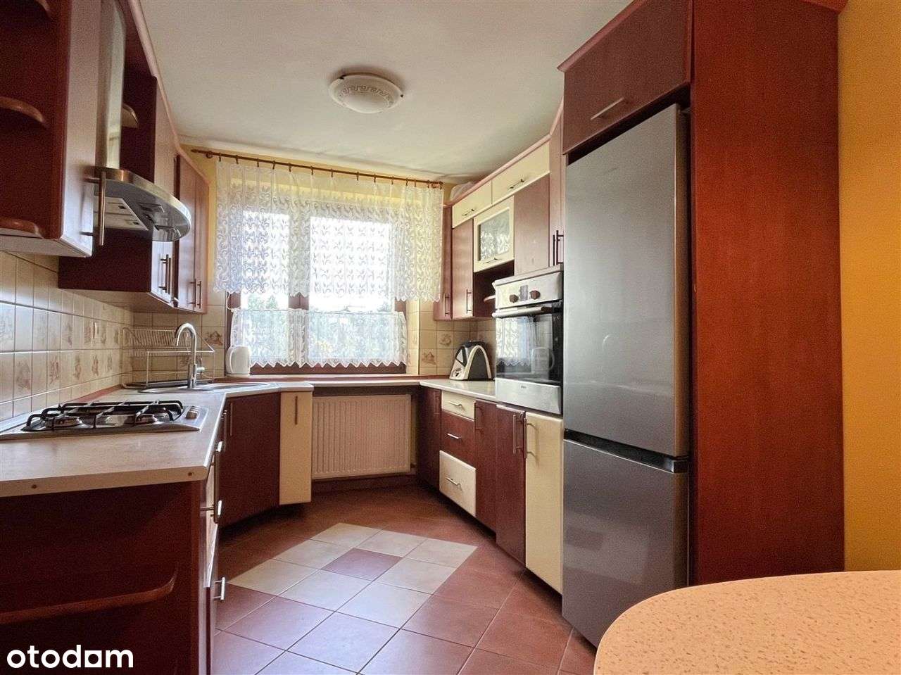 Mdm - dwa poziomy, garaż, ogródek, duży balkon-10