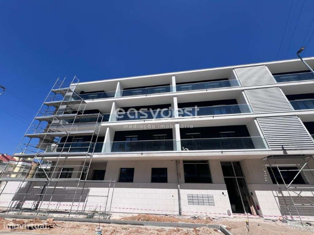 Apartamento T4 Novo com 221 m2 de excelente qualidade no Entroncamento - Grande imagem: 4/12