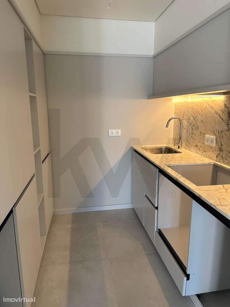 Apartamento T1 novo no centro do Porto ao Palácio de Cristal - Grande imagem: 5/33