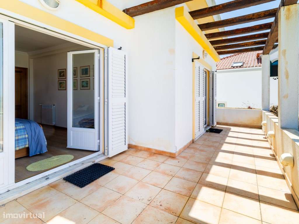 Moradia exclusiva com vista mar deslumbrante, piscina e localização...-36