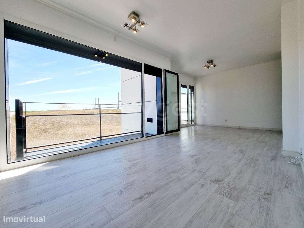 Apartamento T2 com varandas, garagem e arrecadação Parque das Naçõe... - Grande imagem: 4/28