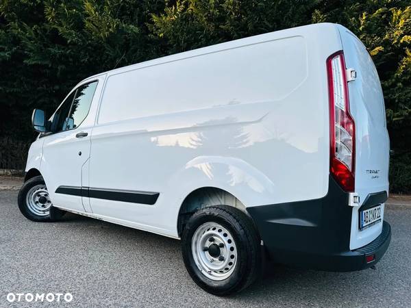 Ford TRANSIT CUSTOM - 17