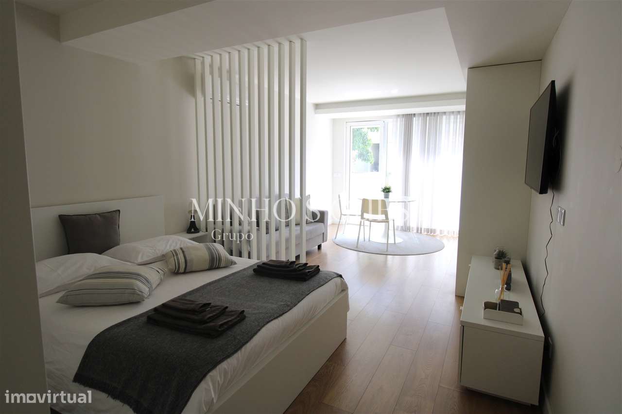 Apartamento T0 de Charme  com jardim privativo no Centro Histórico - S-7