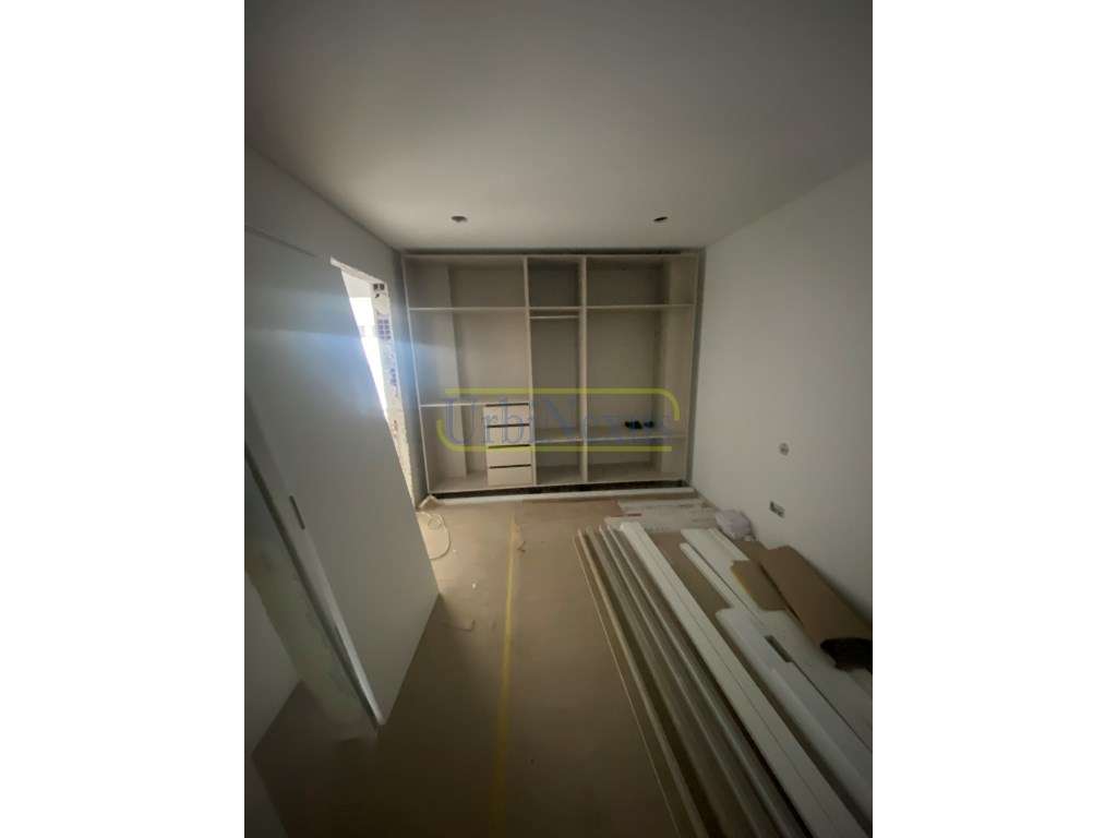 Moradia Nova V2 - Terreno 220M2-7