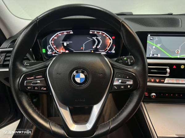 BMW 318 d Touring Auto - 16