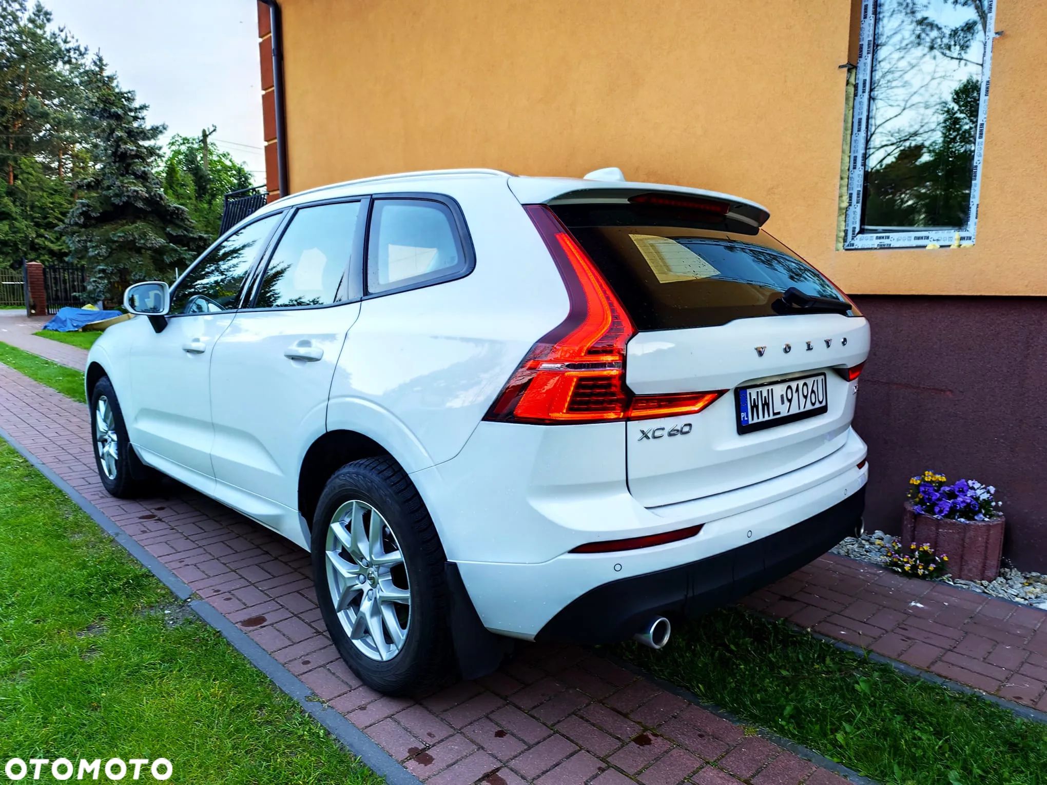 Volvo XC 60 D4 AWD Geartronic Momentum - 1