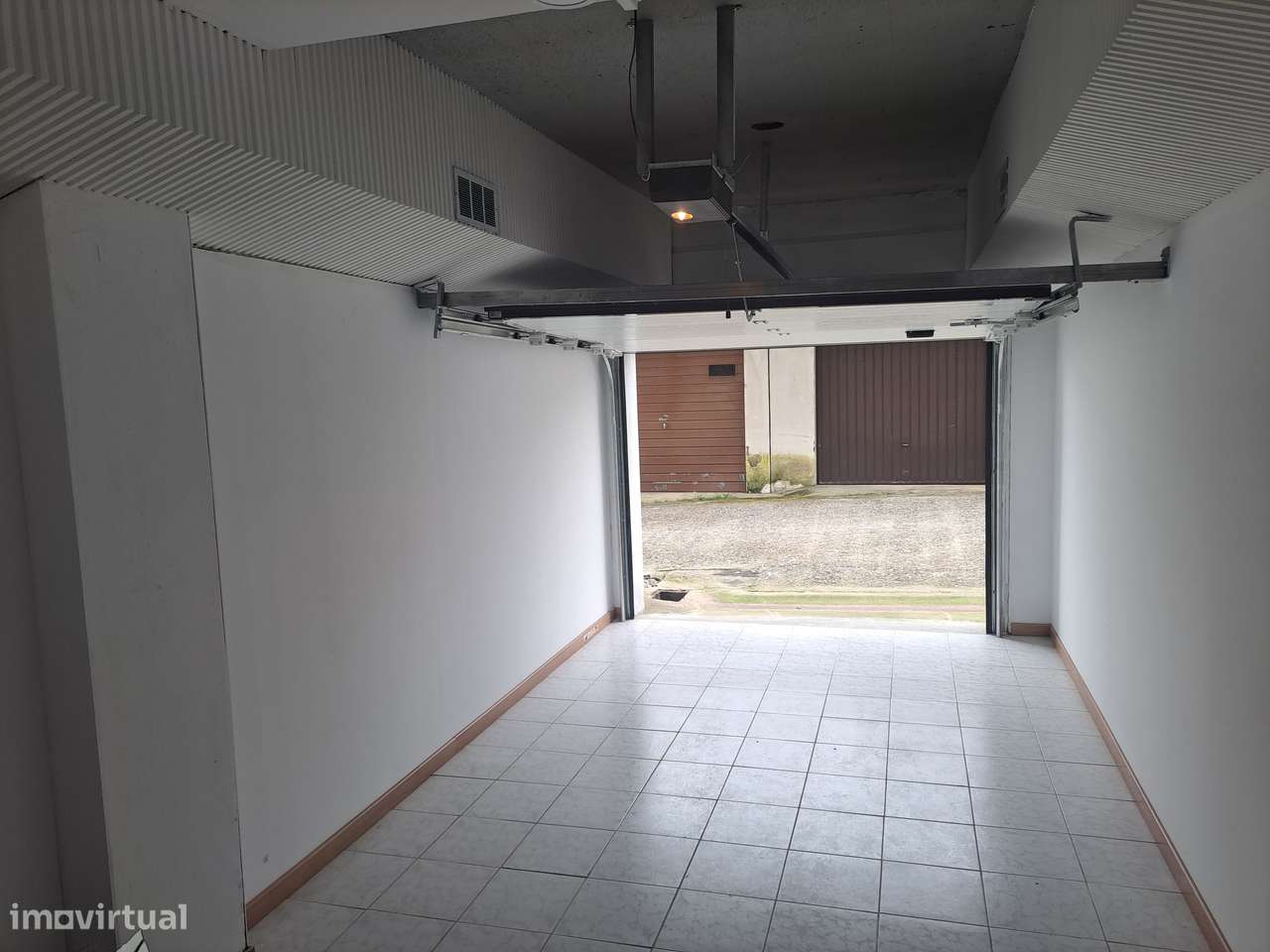 CENTRO CIDADE CHAVES APARTAMENTO T2 COM GARAGEM-12