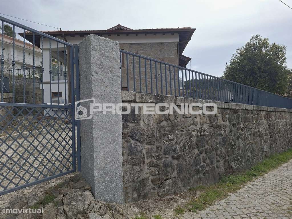 Moradia T4 em Campia-48