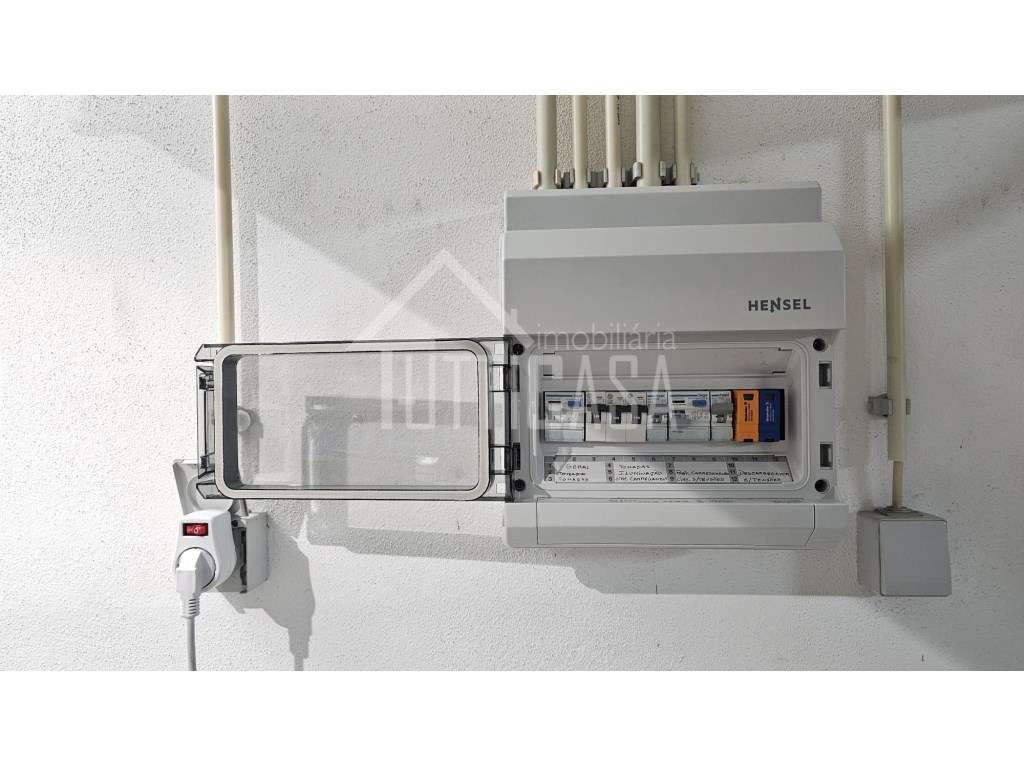 Apartamento estilo duplex T2+1 na Malveira-51