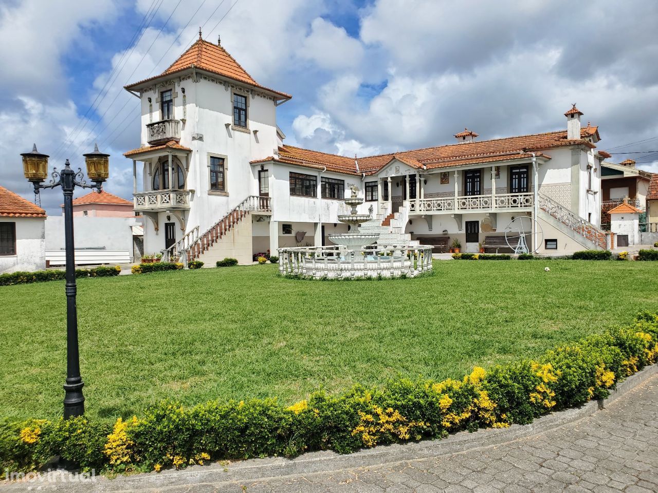 Palacete secular em Cortegaça