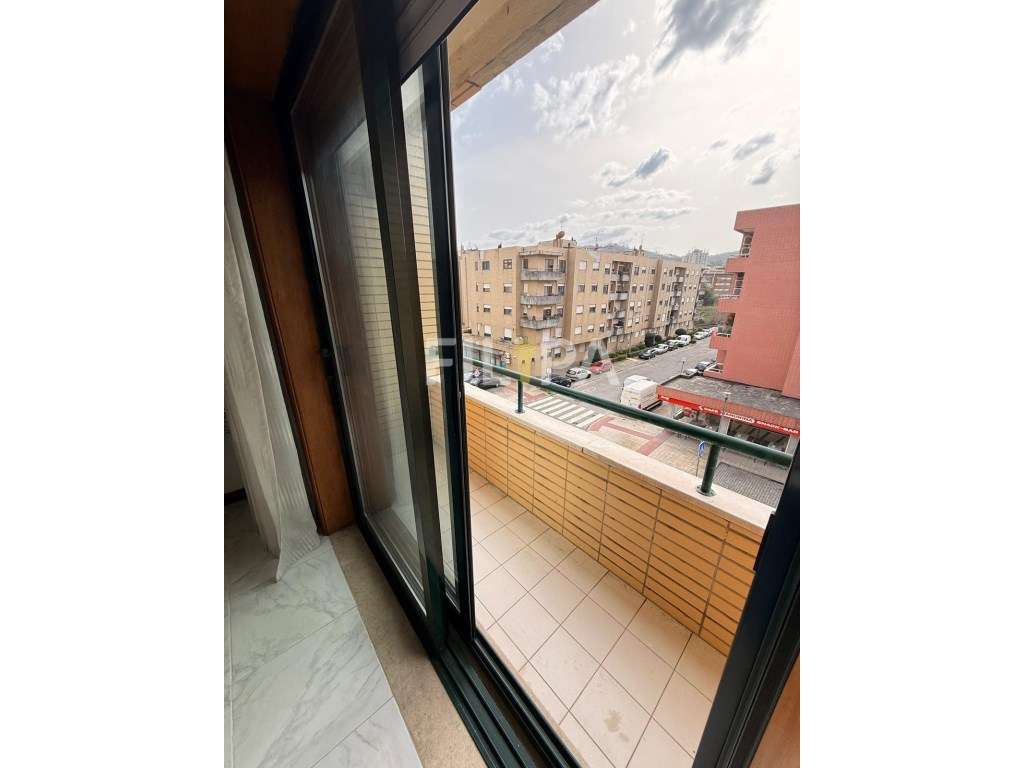 Viver no coração de Valongo, com tudo à porta-9