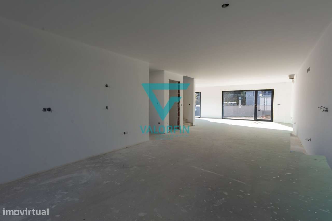 MoradiaT4 NOVA | Barosa - Leiria-4