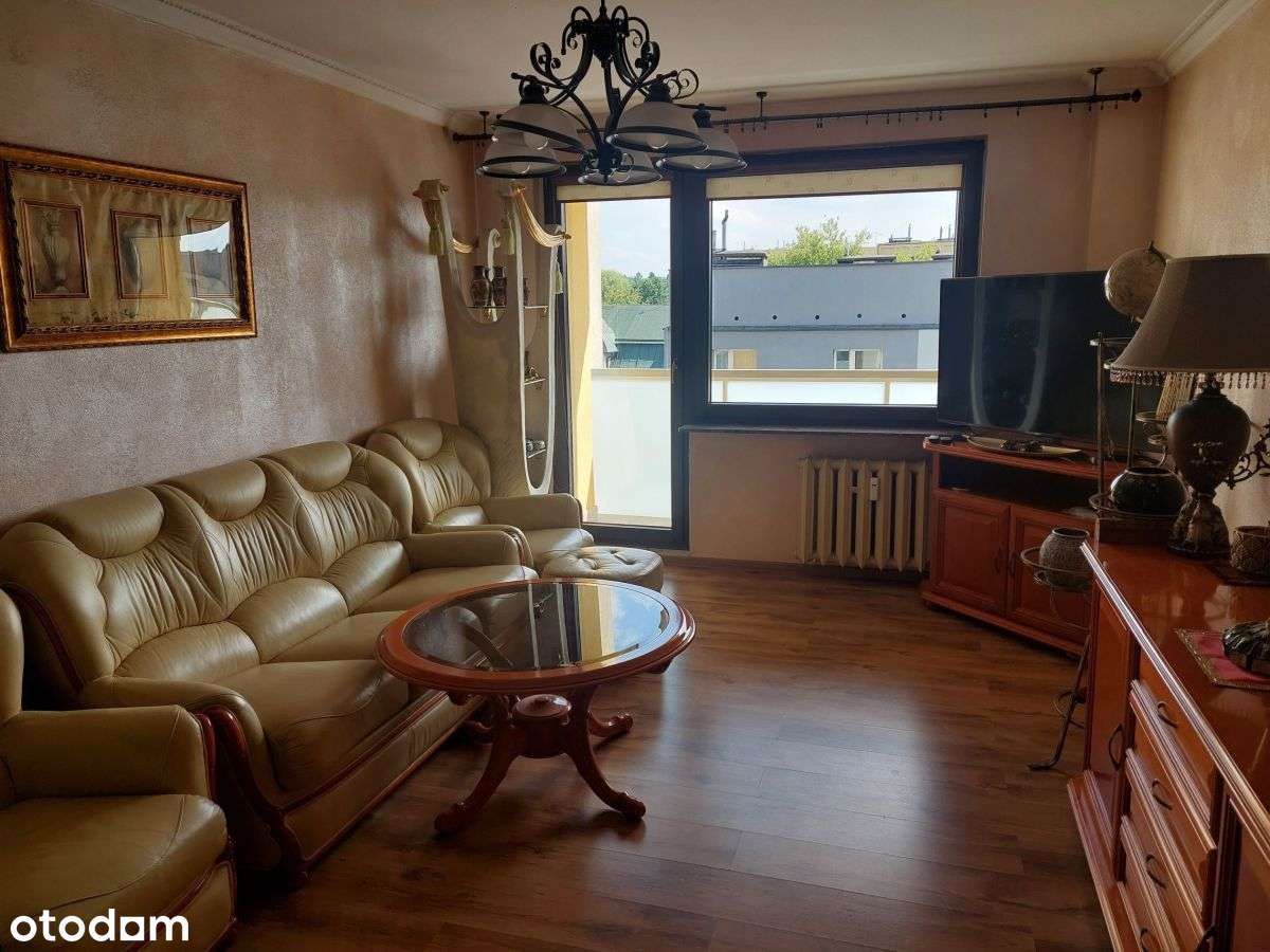 Wyremontowane mieszkanie z balkonem - Pełny obrazek: 2/8