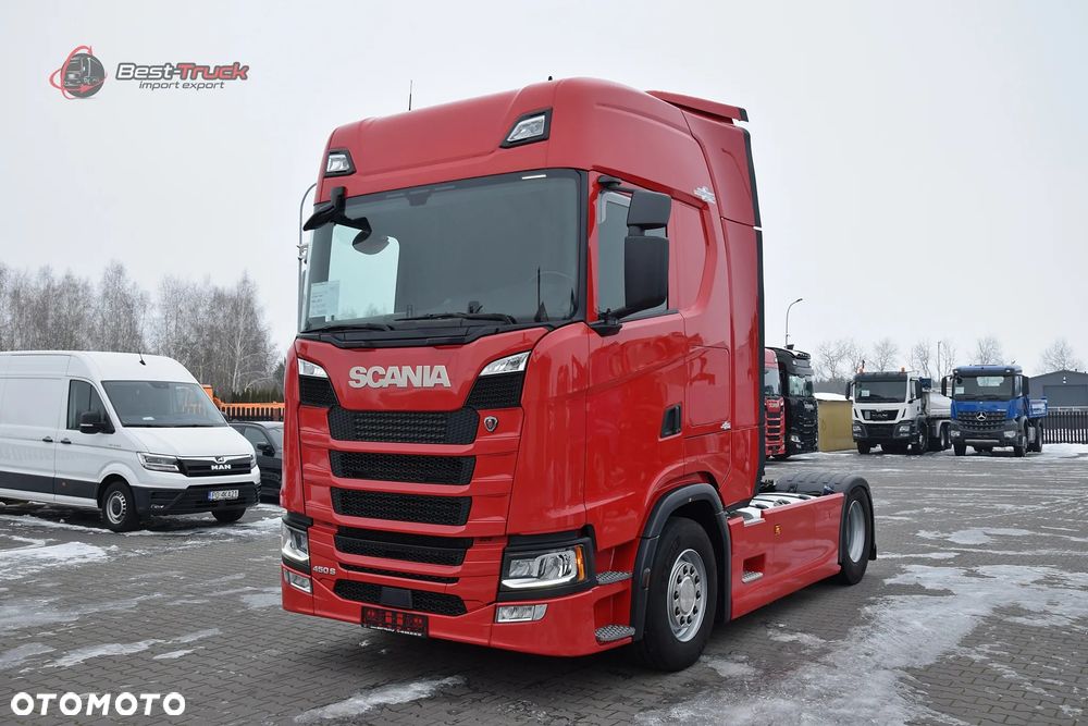 pierwszy właśćiciel / sprowadzona / bezwypadkowa