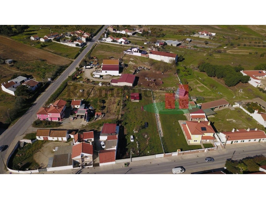 Terreno Urbano com Projecto Condomínio em Aveiras de Cima