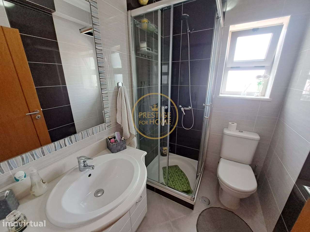 Apartamento T3 de Qualidade Superior com Garagem em Box, Arrecadação e-28