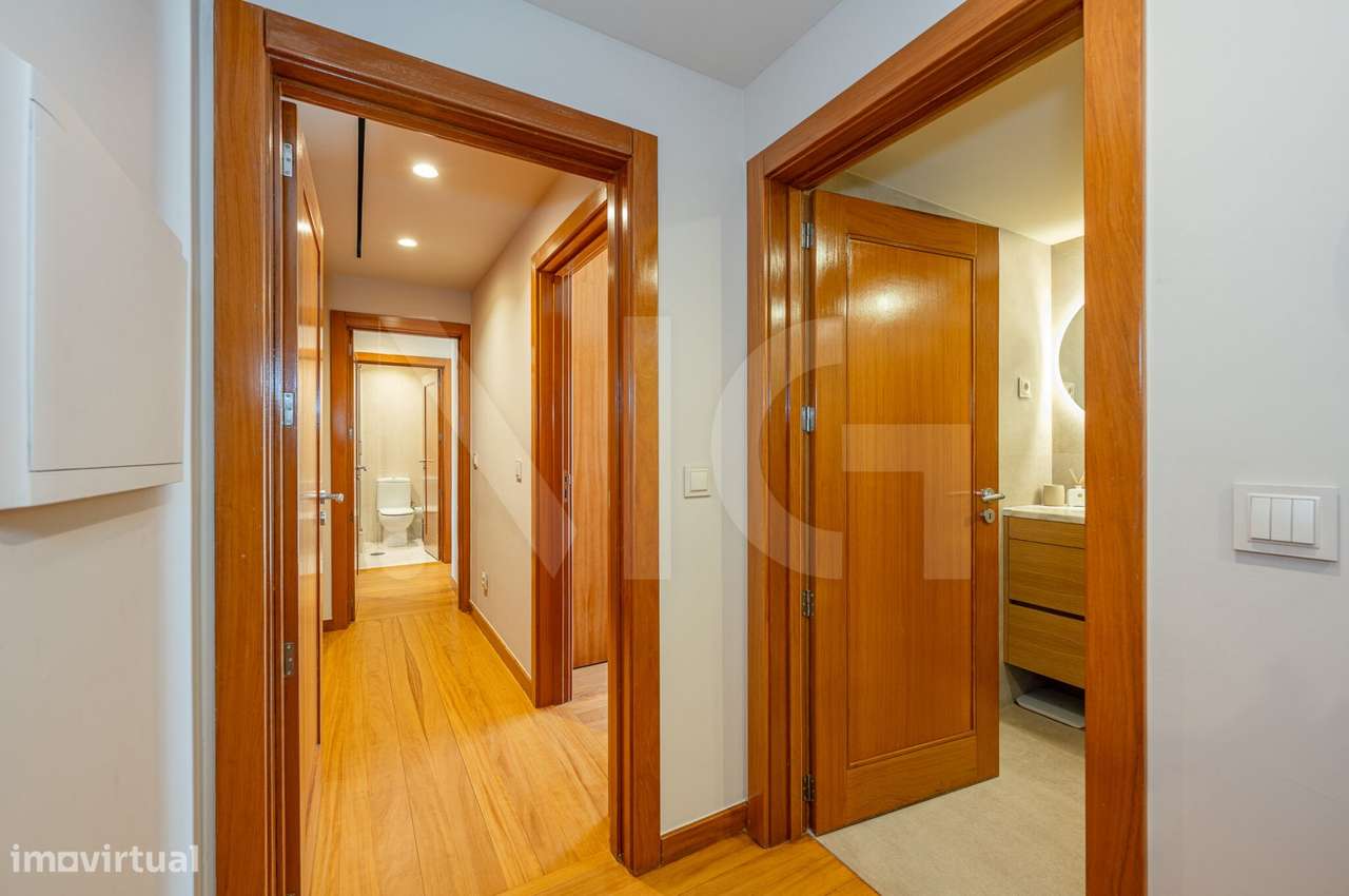 Penthouse T2 Matosinhos em Condomínio fechado com Garagem e Arrumos-23