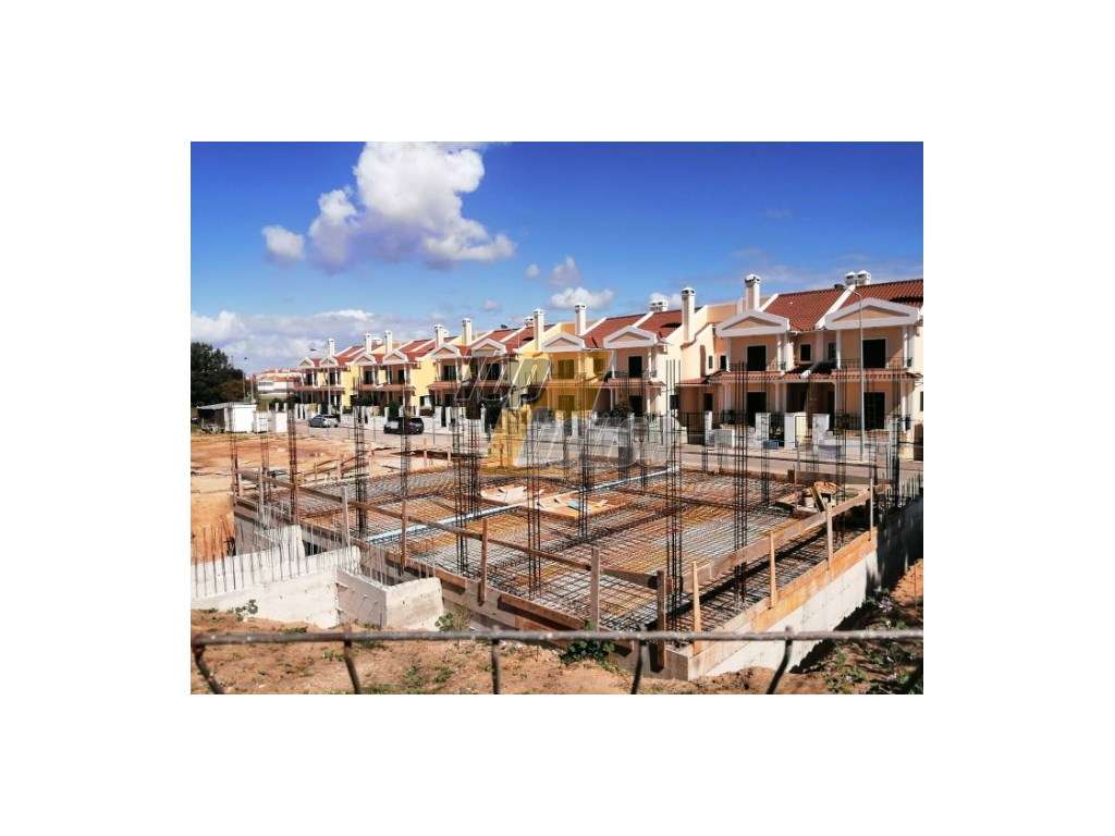 Moradia geminada V4+1 - Bacelos Gaio-6