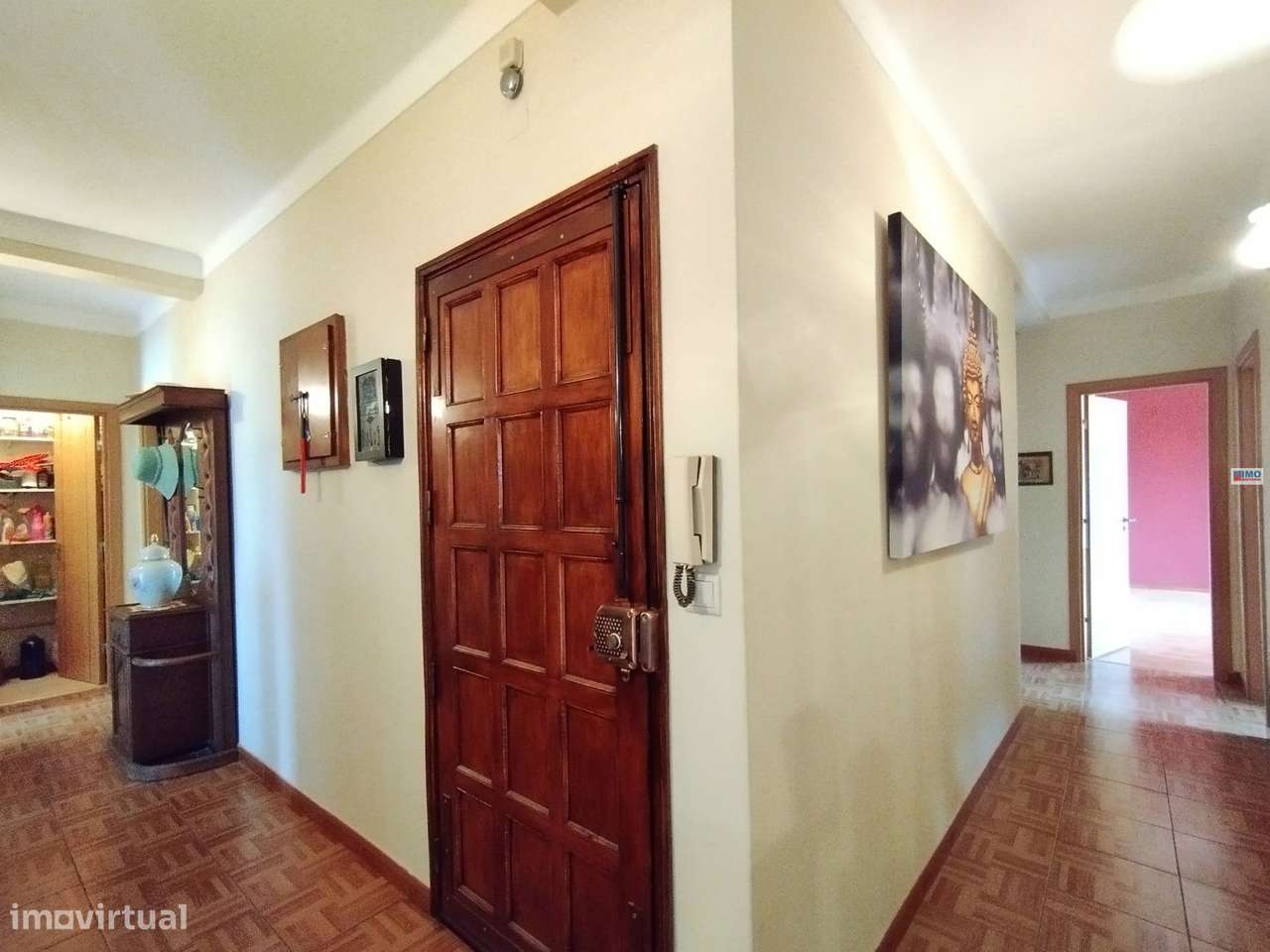 Edifício c/ 5 Apartamentos (3x T2 + 1 T3 + 1 T4) - Tortosendo - Grande imagem: 5/37