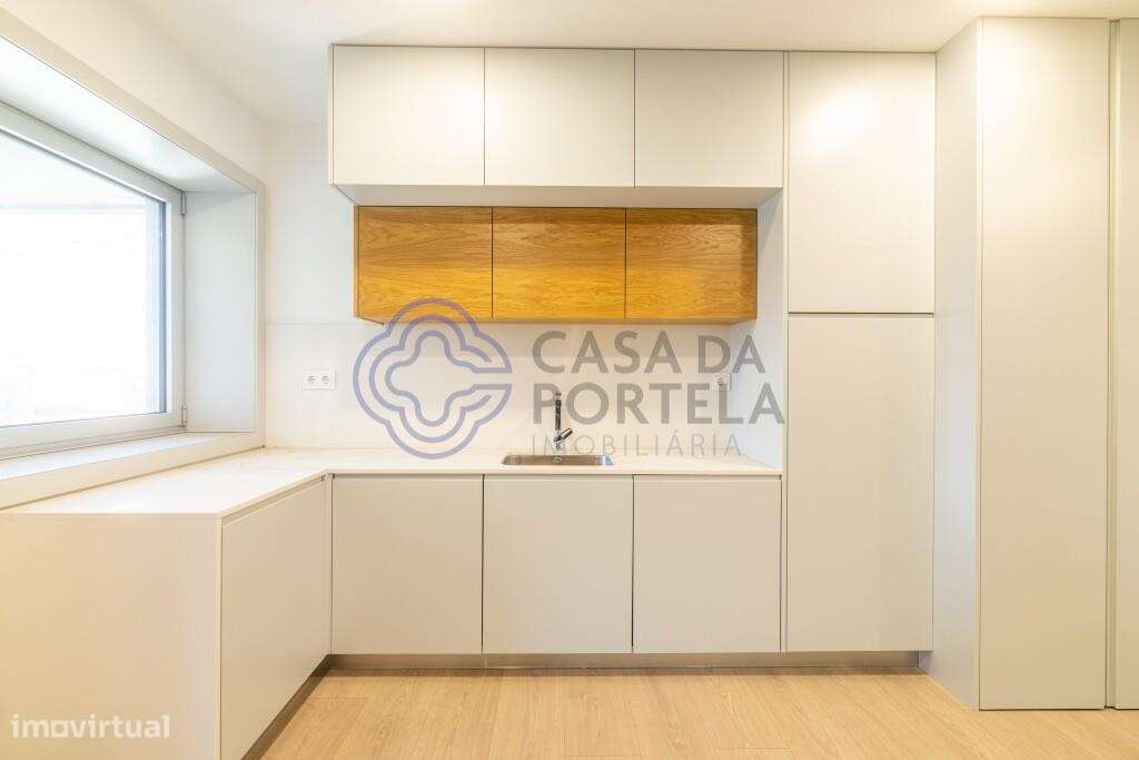Apartamento T4 C 4 Suites Rua Da Constituicao