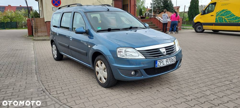 Dacia Logan MCV 1.6 16V Hi-Flex - 3