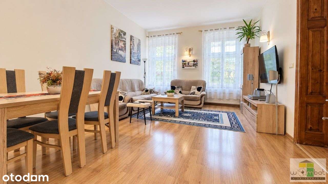 Przestronne 4-pokojowe mieszkanie, centrum-1